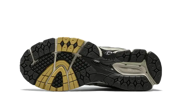 New Balance 860 V2 Earth