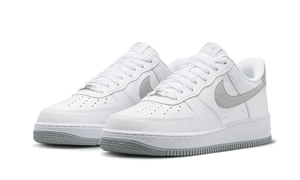 nike-air-force-1-low-07-blanco-humo claro-gris