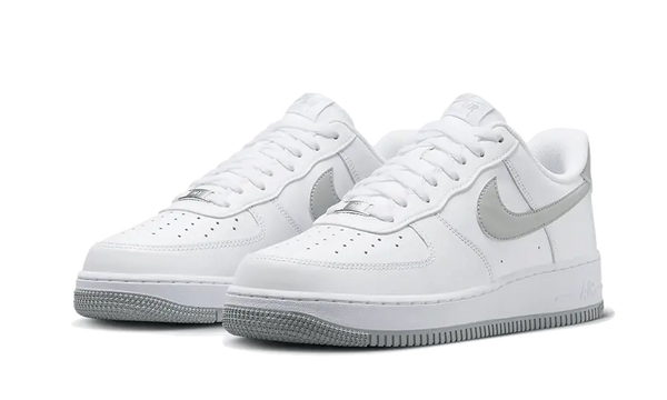nike-air-force-1-low-07-blanco-humo claro-gris