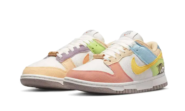 Dunk Low SE Sun Club