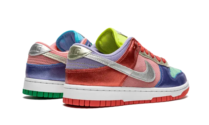 Dunk Low Sunset Pulse Nike Sneakers
