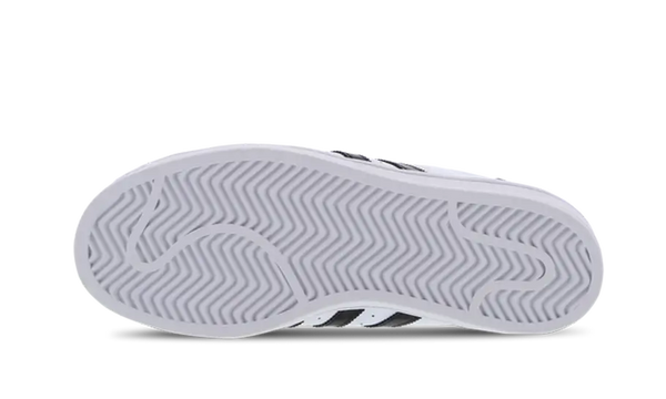 Superstar Cloud White Core Black Adidas  Sneakers