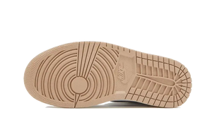 Air Jordan 1 Retro High OG Latte