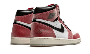 Air Jordan 1 Retro High Trophy Room Chicago