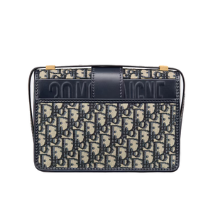 30 Montaigne - Blckthemall s.r.l.