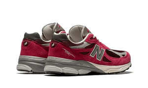 New Balance 990 V3 Scarlet