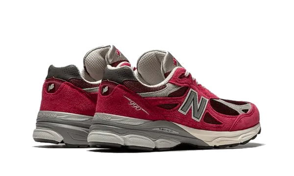 New Balance 990 V3 Scarlet