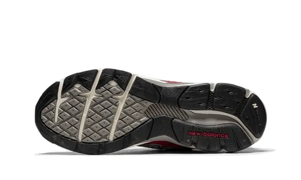 New Balance 990 V3 Scarlet