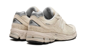 New Balance 2002R Light Bone Aluminio