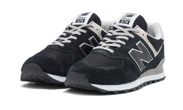 New Balance 574 Negro Blanco (2022)