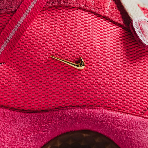 Nike Air Humara LX Jacquemus Rosa