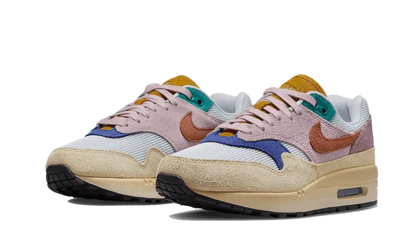 Nike Air Max 1 Tan Líneas