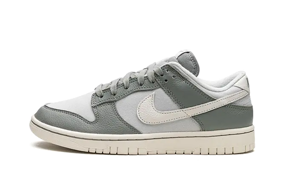 Dunk Low Mica Green Nike  Sneakers
