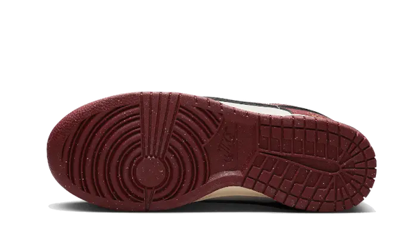 Nike Dunk Low SE Sail Team Red