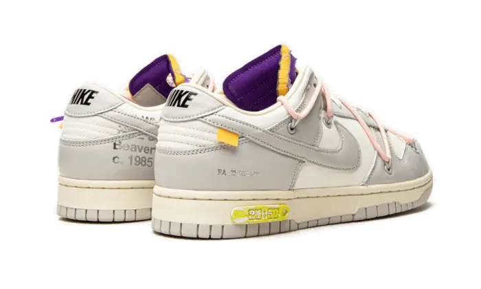 Dunk Low Off-White Lot 24 Nike Sneakers