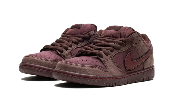 Nike SB Dunk Low City Of Love Burgundy Crush