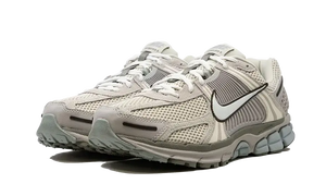 Nike Zoom Vomero 5 Light Orewood Brown