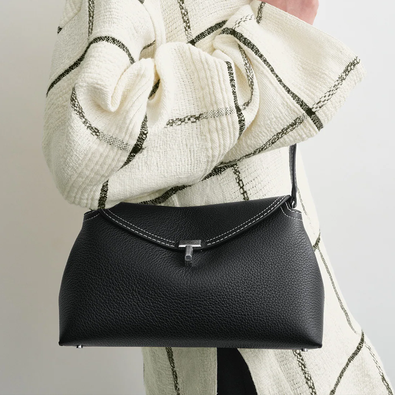 T-Lock Clutch Grained Leather Black Silver