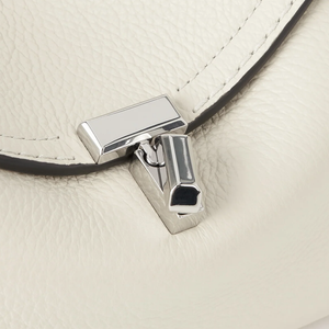 T-lock Clutch Grained Leather Milk