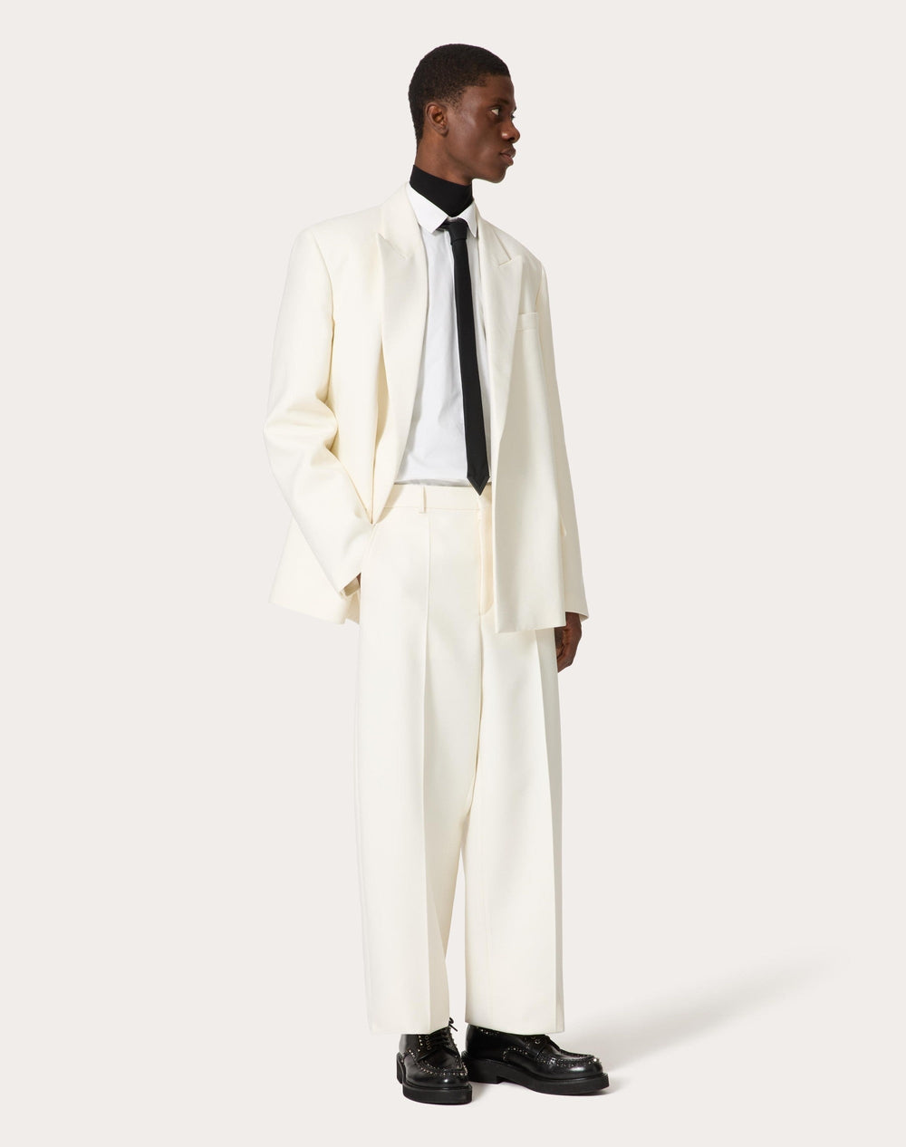 Collezione Valentino Uomo con abbigliamento, scarpe e accessori di lusso