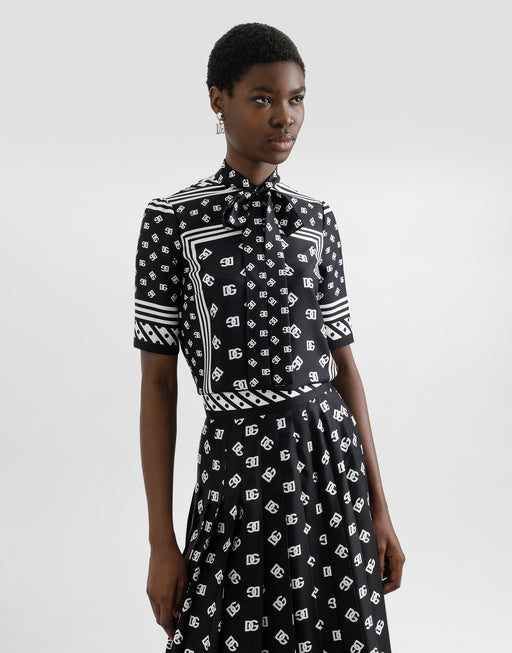 SHORT-SLEEVED SILK BLOUSE WITH PUSSY-BOW AND ALL-OVER DG LOGO SCARF PRINT