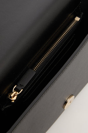 POUCH CON CATENA VLOGO WALK IN VITELLO