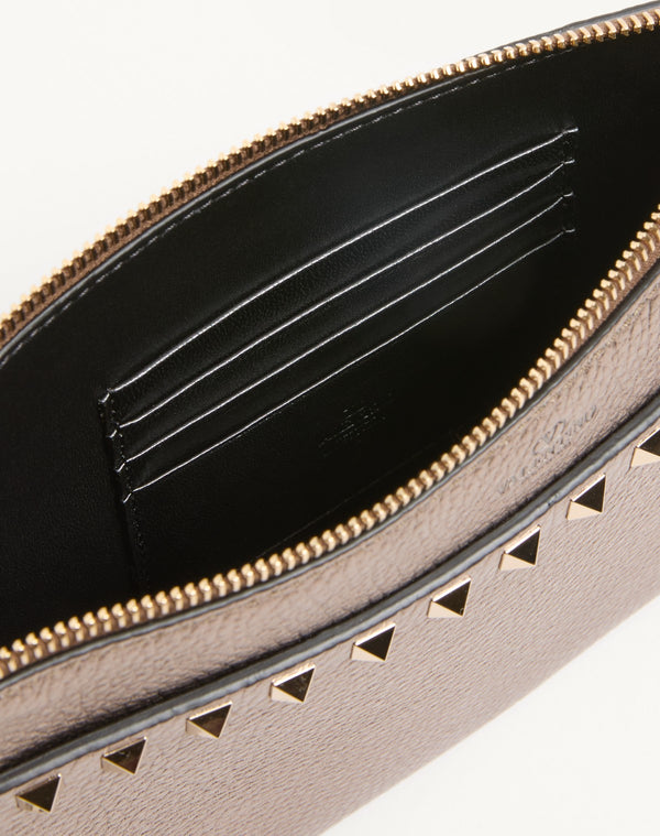 Pouch Rockstud In Vitello Granato Laminato