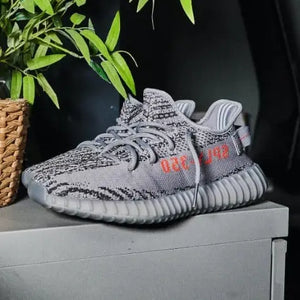 Yeezy Boost 350 V2 Beluga 2.0 (Sneakers)
