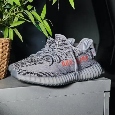 Yeezy Boost 350 V2 Beluga 2.0 (Sneakers)