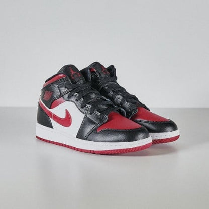 Air Jordan 1 Mid Bred Toe