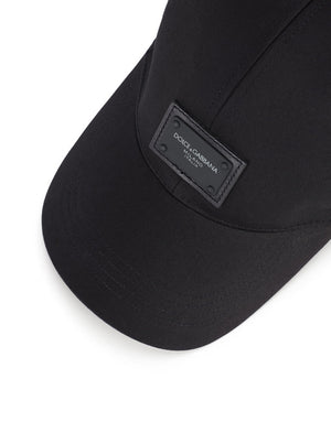 BASEBALL CAP WITH BRANDED PLATE