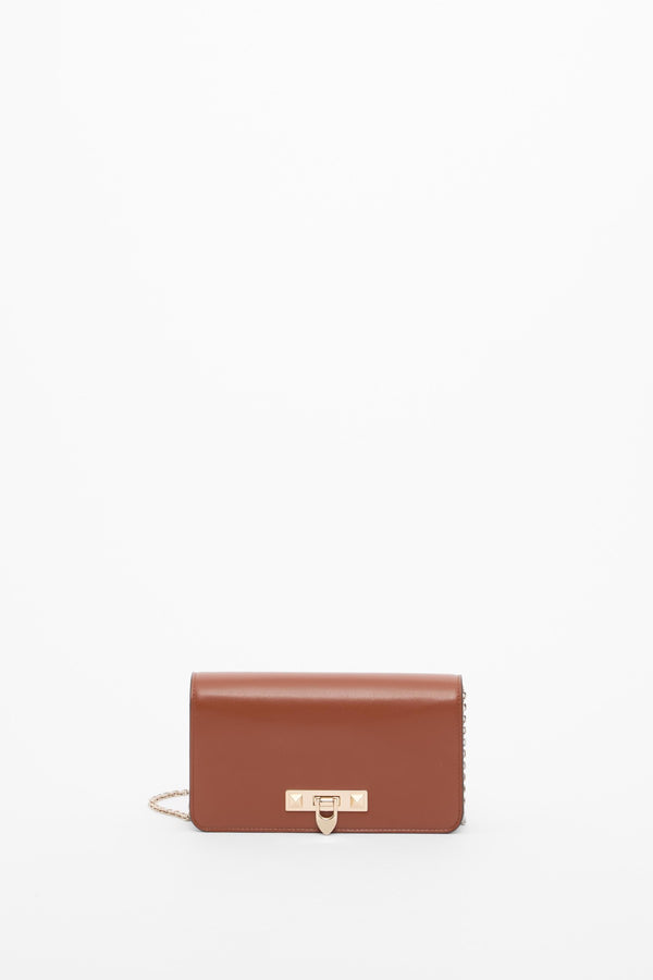 POUCH CON CATENA ROCKSTUD FIERCE IN VITELLO 