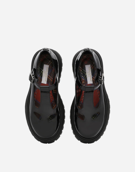 TWO-HOLE PATENT LEATHER BALLET FLATS
