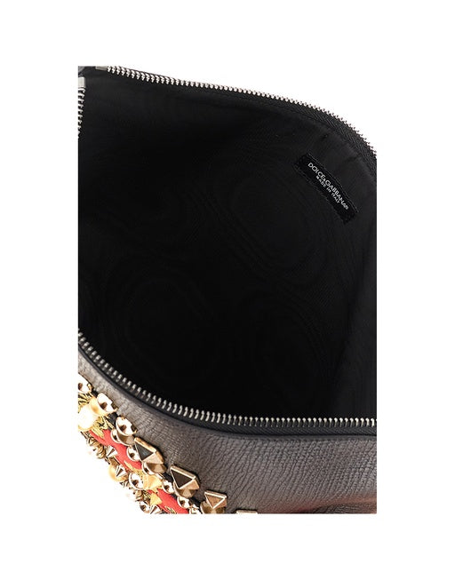 NECESSAIRE