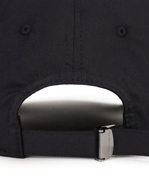 BASEBALL CAP WITH BRANDED PLATE
