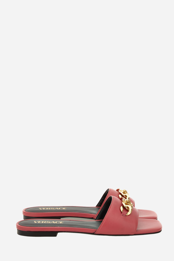 Icon Chain Flat Sandal  In Calf Leather