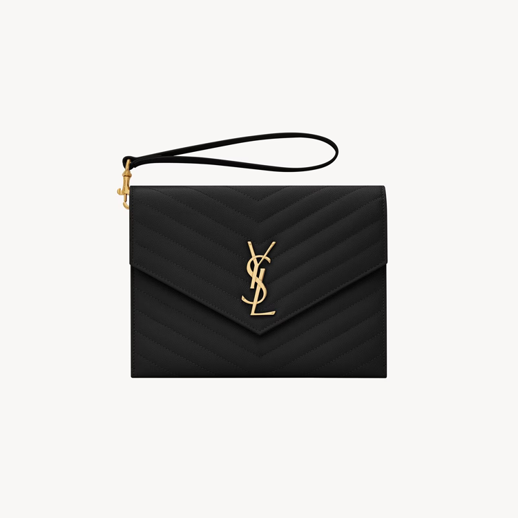 Cassandre Matellassé Flap Pouch in pelle goffrata grain de poudre trapuntata