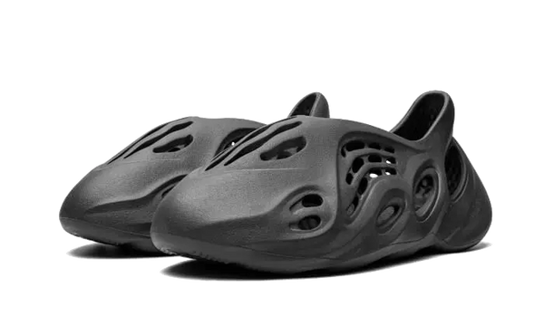 Yeezy Foam RNNR Onyx