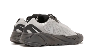 Adidas Yeezy 700 MNVN Metallic - GW9524