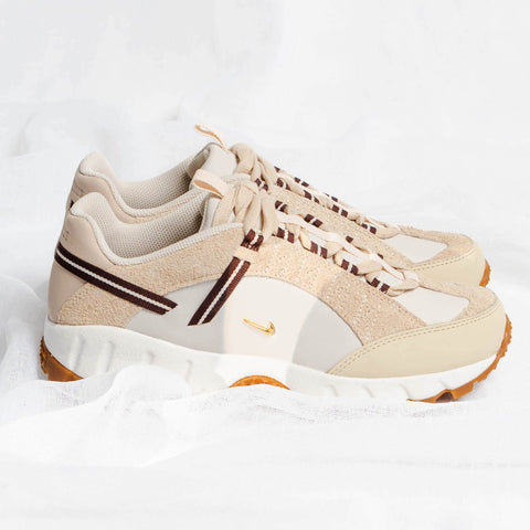 Air Humara LX Jacquemus Beige