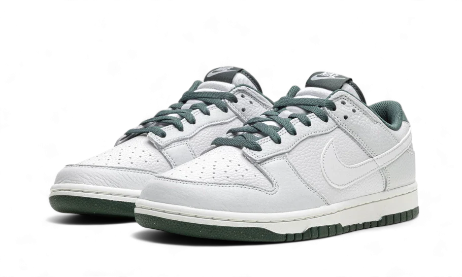 nike-dunk-low-retro-se-photon-dust-vintage-green