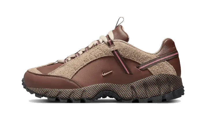 Nike Air Humara LX Jacquemus Marrón