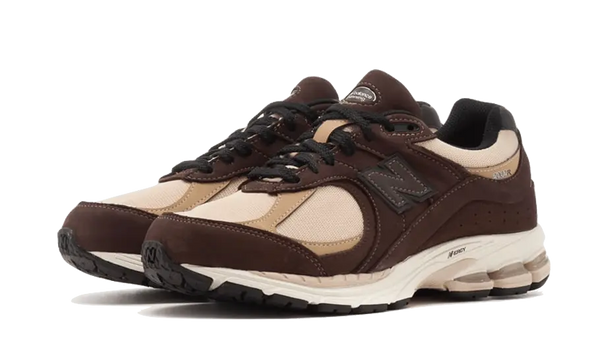 new-balance-2002r-negro-café