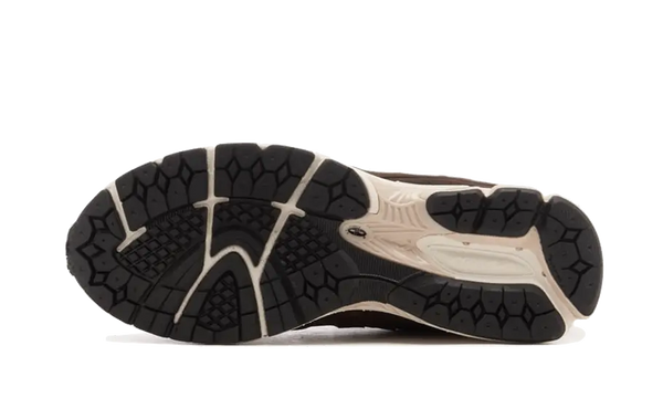 new-balance-2002r-negro-café