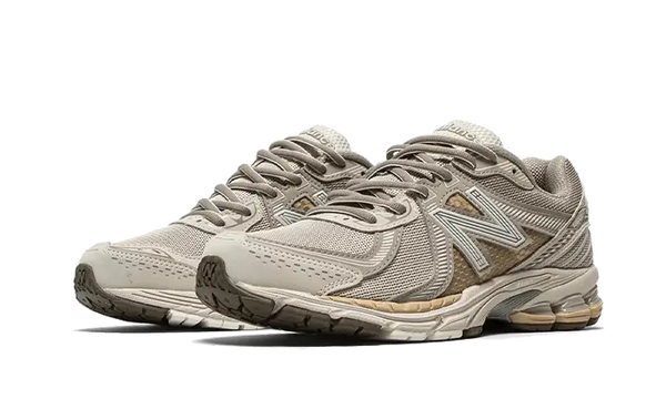 New Balance 860 V2 Mars