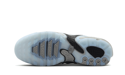 nike-air-max-plus-drift-light-smoke-grey