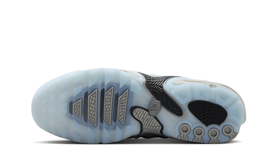 nike-air-max-plus-drift-light-smoke-grey