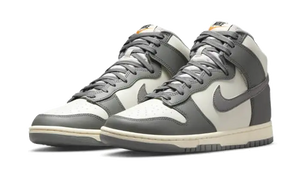 Nike Dunk High Vintage Gris Hueso Claro