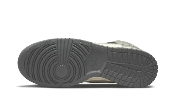 Nike Dunk High Vintage Gris Hueso Claro