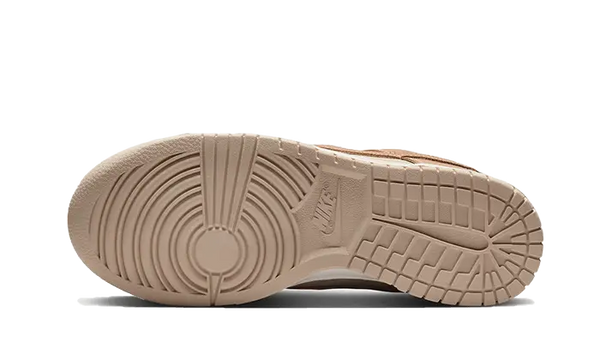 Nike Dunk Low SE Sanddrift